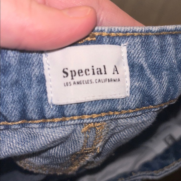 Special A Ripped High Rise Jeans - Picture 3 of 4